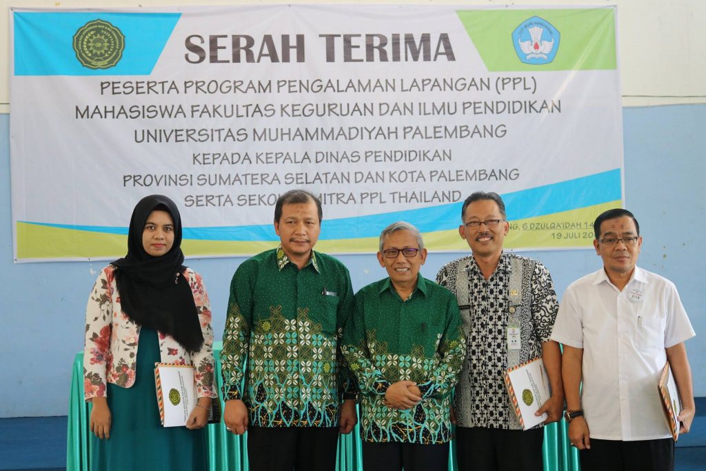 Penyerahan PPL FKIP UMPALEMBANG 2018 (2)